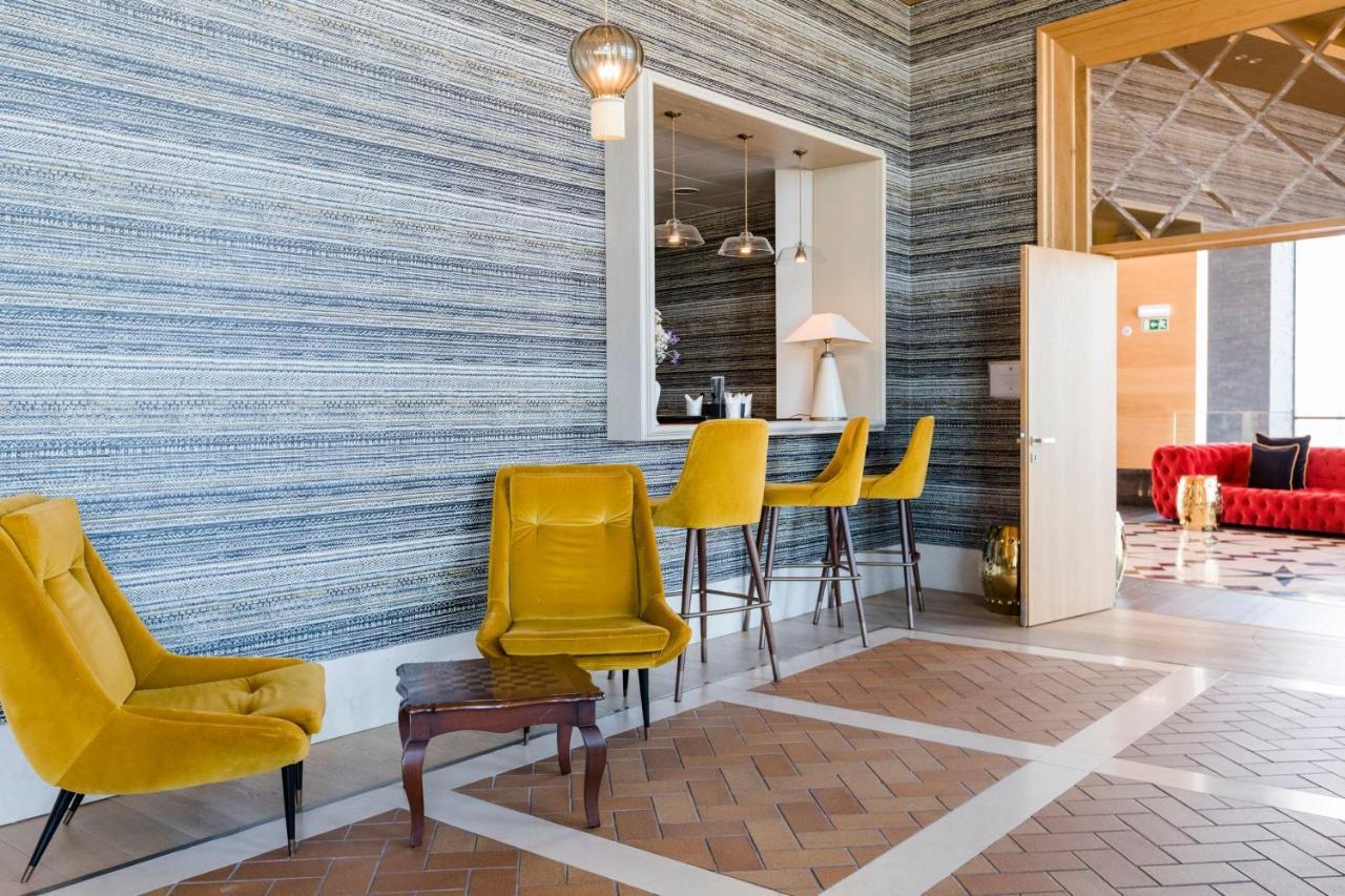 Royal Obidos Scenic Resort Praia del Rei المظهر الخارجي الصورة The interior of the hotel