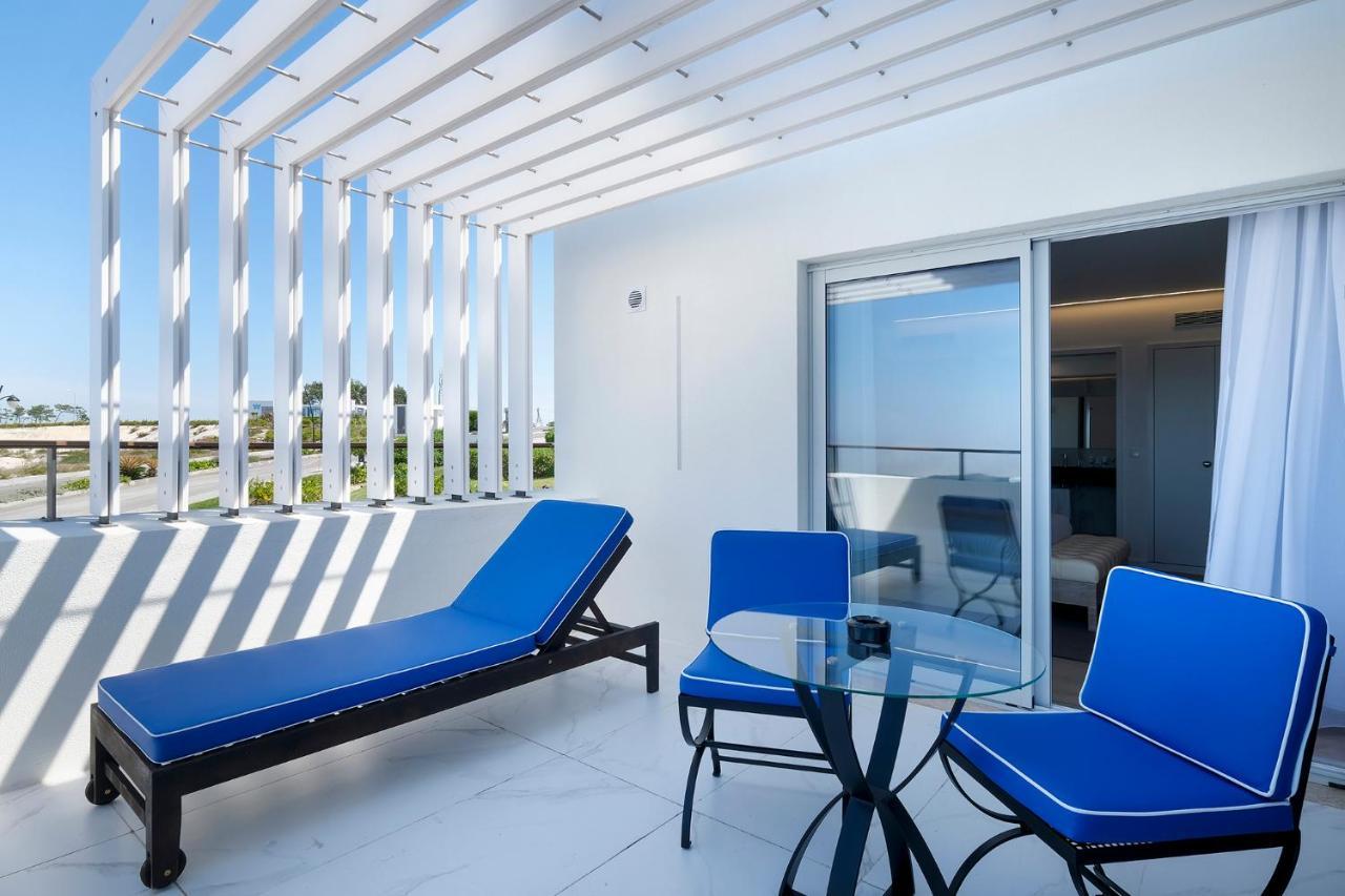 Royal Obidos Scenic Resort Praia del Rei المظهر الخارجي الصورة A balcony at the hotel