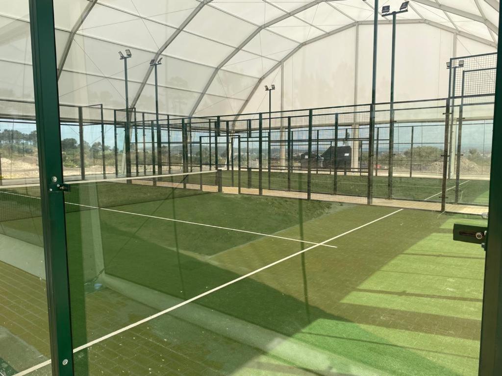 Royal Obidos Scenic Resort Praia del Rei المظهر الخارجي الصورة The indoor paddle tennis courts at the University of Nottingham