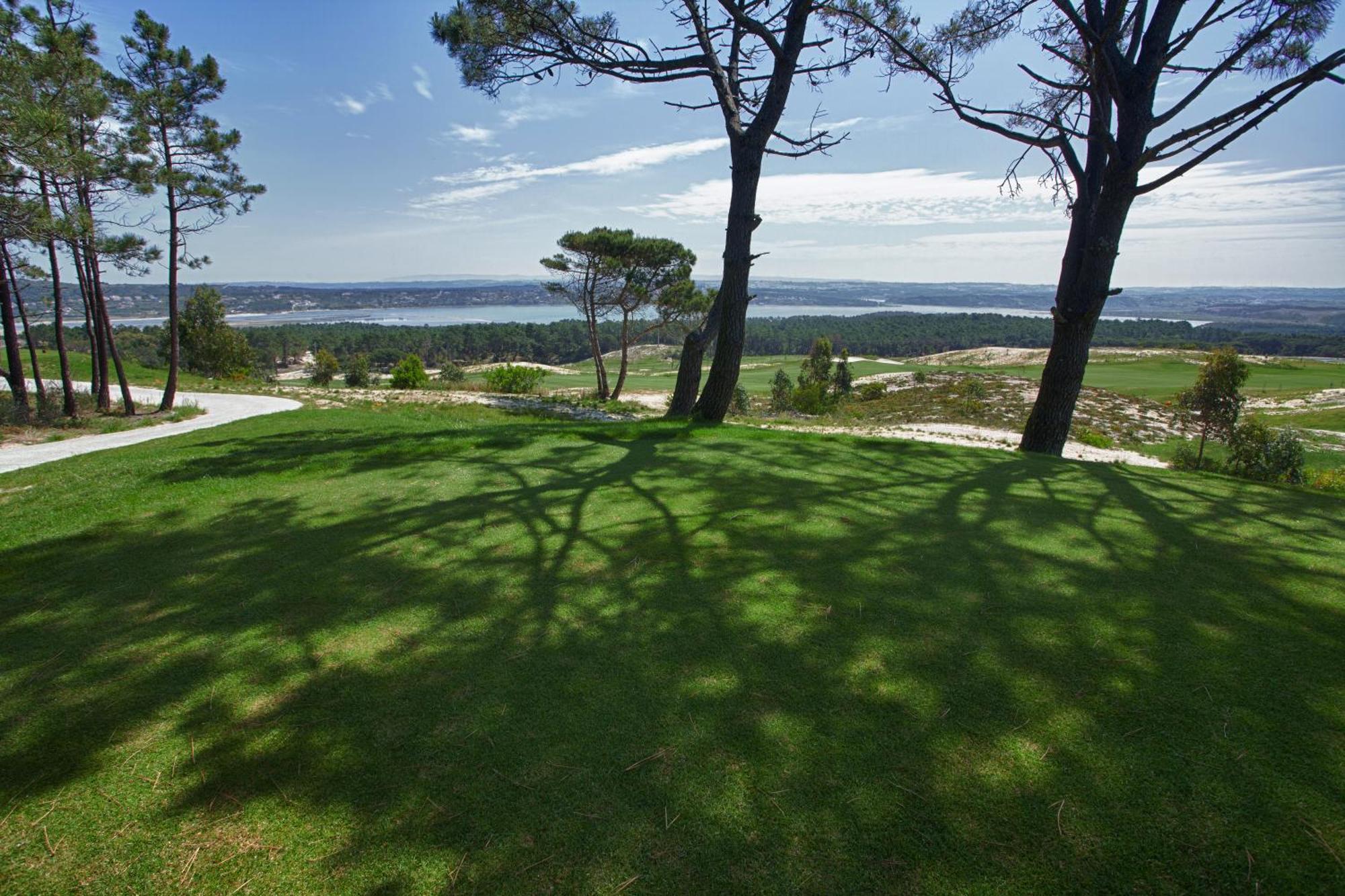 Royal Obidos Scenic Resort Praia del Rei المظهر الخارجي الصورة View of the golf course